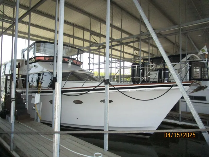 Slide: The Image of 48' Ocean Alexander starboard forward profile3 - 5232929