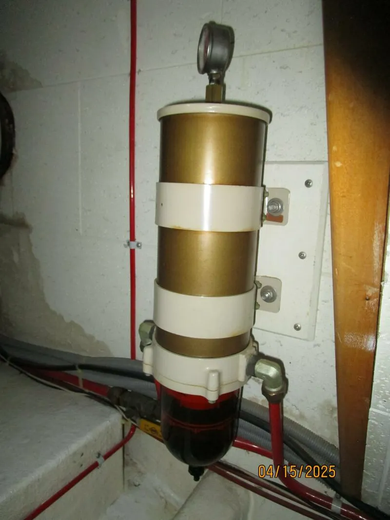 Slide: The Image of 48' Ocean Alexander starboard Racor fuel filter - 5232933