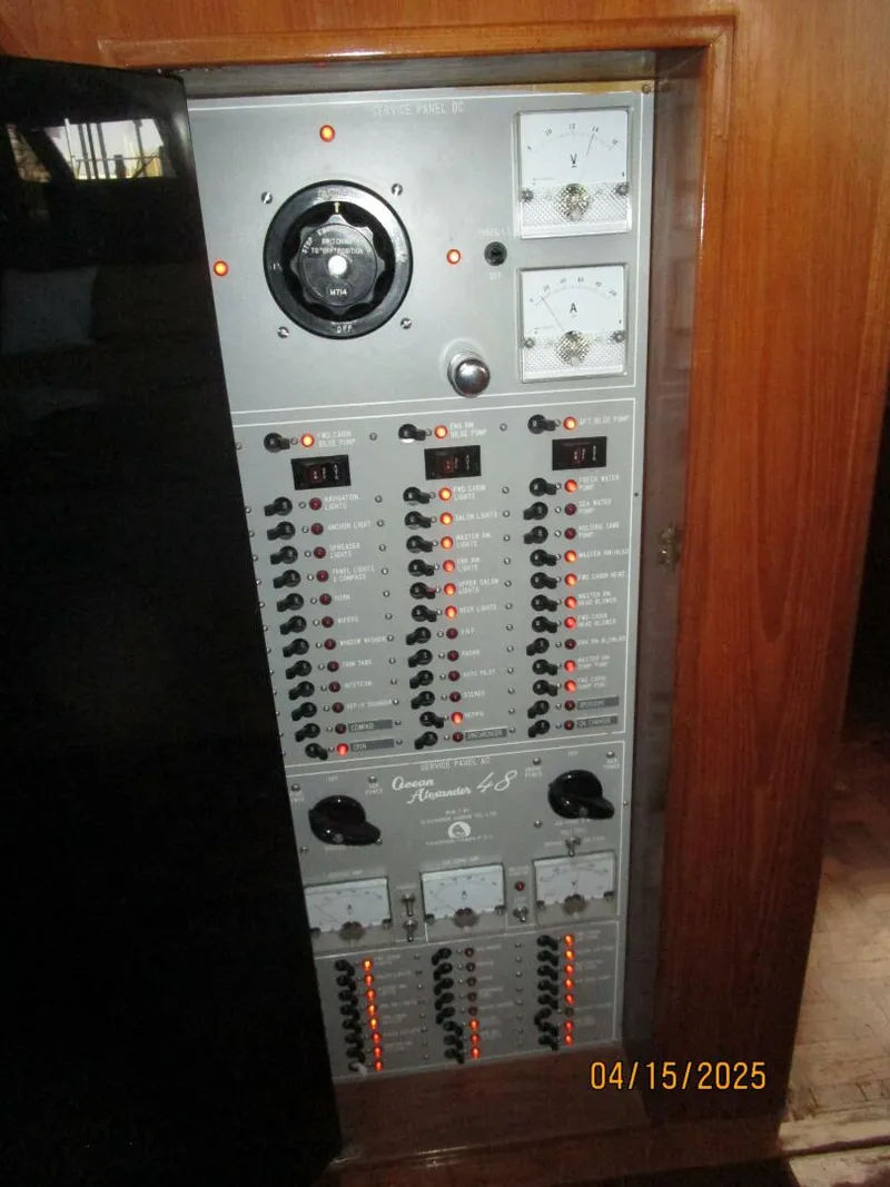 Slide: The Image of 48' Ocean Alexander electrical panel - 5232825