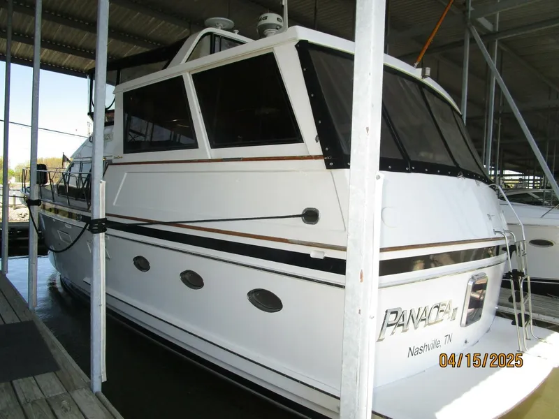 Slide: The Image of 48' Ocean Alexander port aft profile2 - 5232914