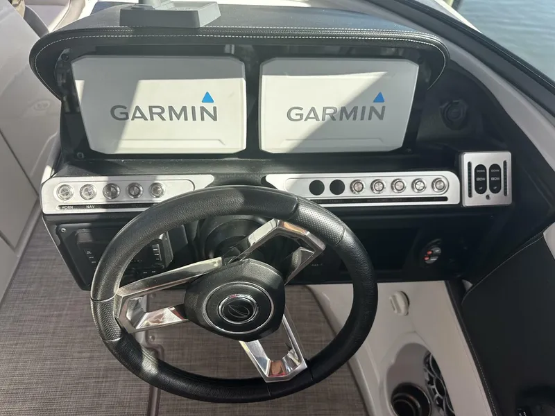 Slide: The Image of Crownline Boats 290 XSS 2022 - 5234384