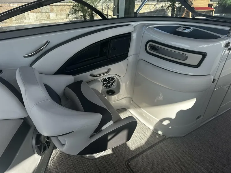 Slide: The Image of Crownline Boats 290 XSS 2022 - 5234388