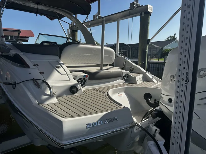 Slide: The Image of Crownline Boats 290 XSS 2022 - 5234374