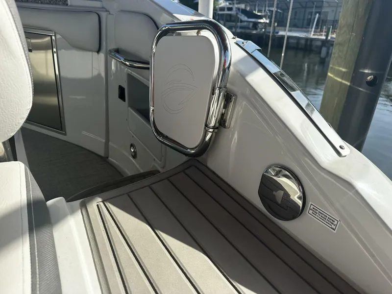 Slide: The Image of Crownline Boats 290 XSS 2022 - 5234380