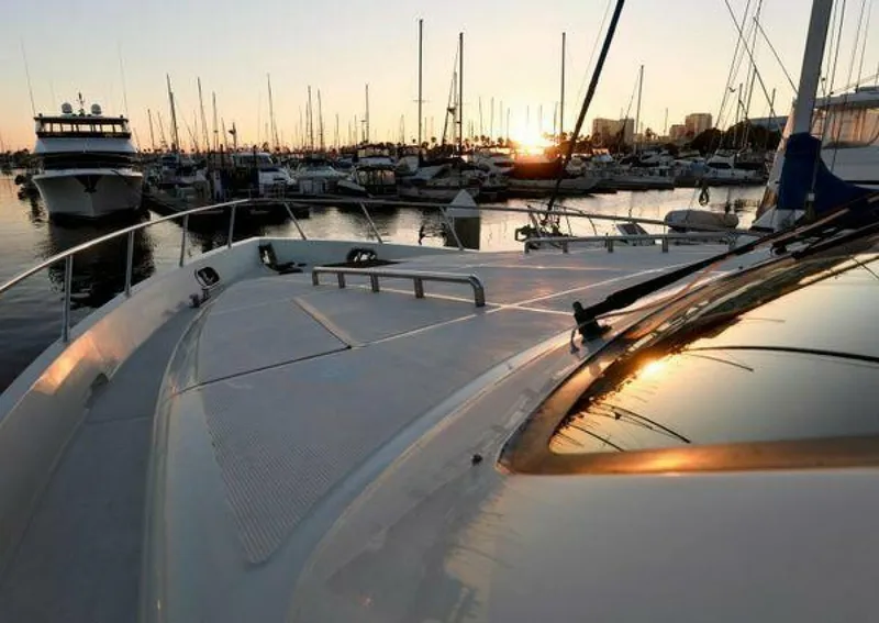 Slide: The Image of Grand Motor Yacht 2004 - 5233137