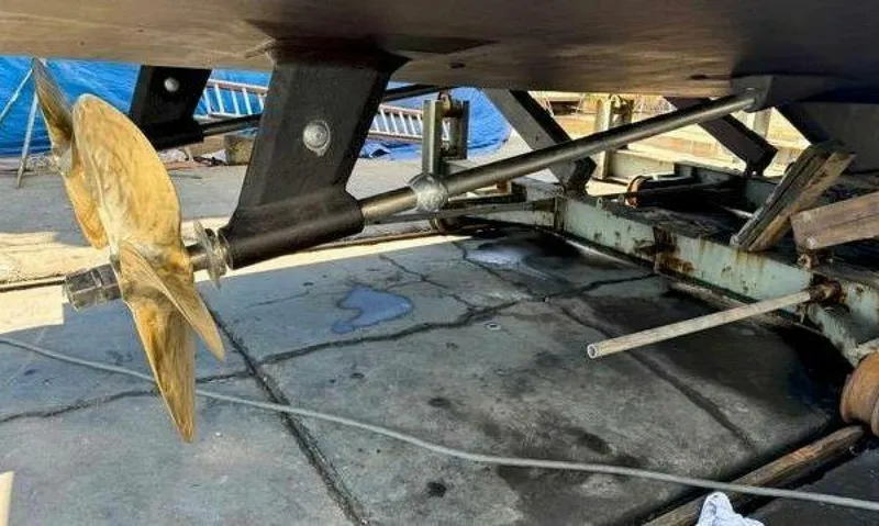 Slide: The Image of Grand Motor Yacht 2004 - 5233141