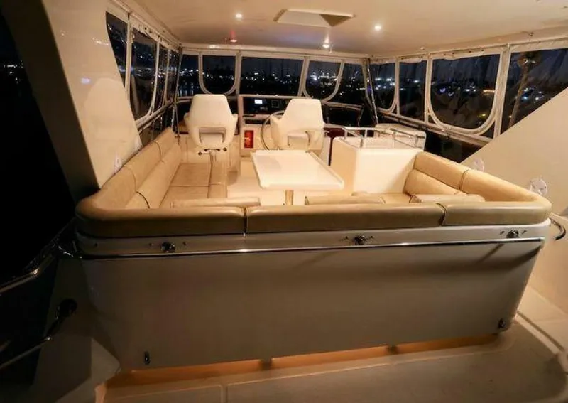 Slide: The Image of Grand Motor Yacht 2004 - 5233145