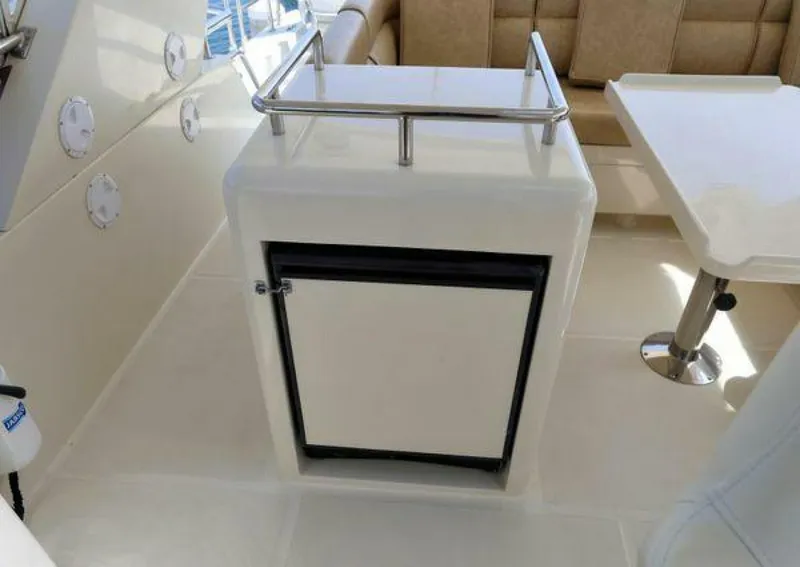 Slide: The Image of Grand Motor Yacht 2004 - 5233123