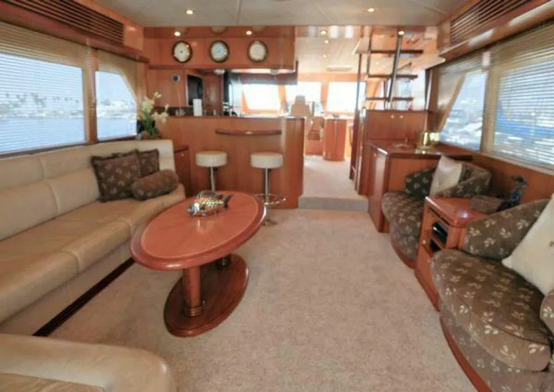 Slide: The Image of Grand Motor Yacht 2004 - 5233163