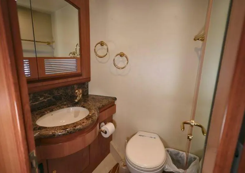 Slide: The Image of Grand Motor Yacht 2004 - 5233169