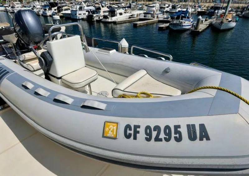 Slide: The Image of Grand Motor Yacht 2004 - 5233126