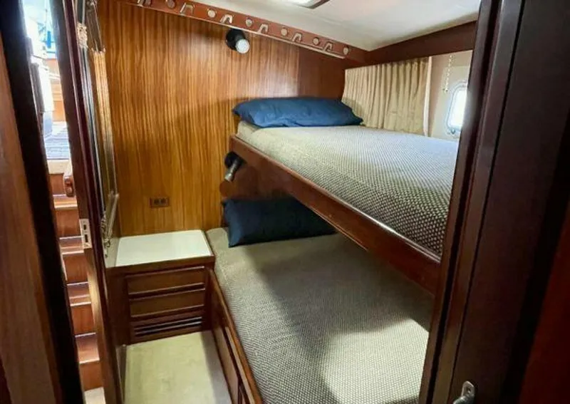 Slide: The Image of Hatteras 52 Convertible Sportfisher 1986 - 5234664