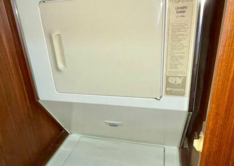 Slide: The Image of Hatteras 52 Convertible Sportfisher 1986 - 5234670