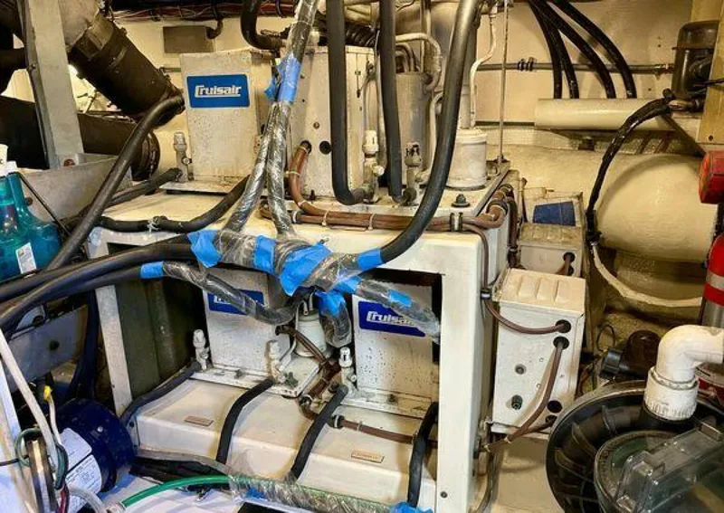 Slide: The Image of Hatteras 52 Convertible Sportfisher 1986 - 5234673