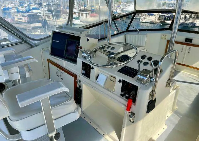 Slide: The Image of Hatteras 52 Convertible Sportfisher 1986 - 5234643