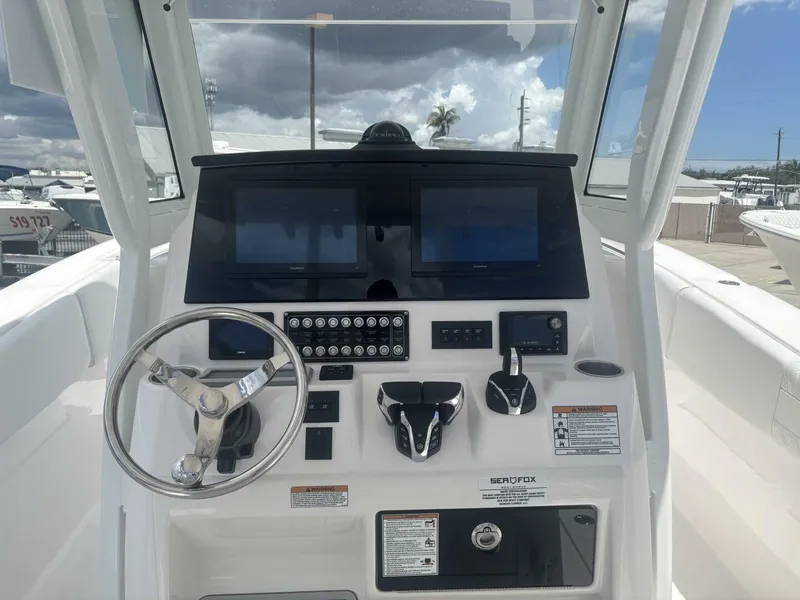 Slide: The Image of Sea Fox 288 Commander 2026 - 5425747