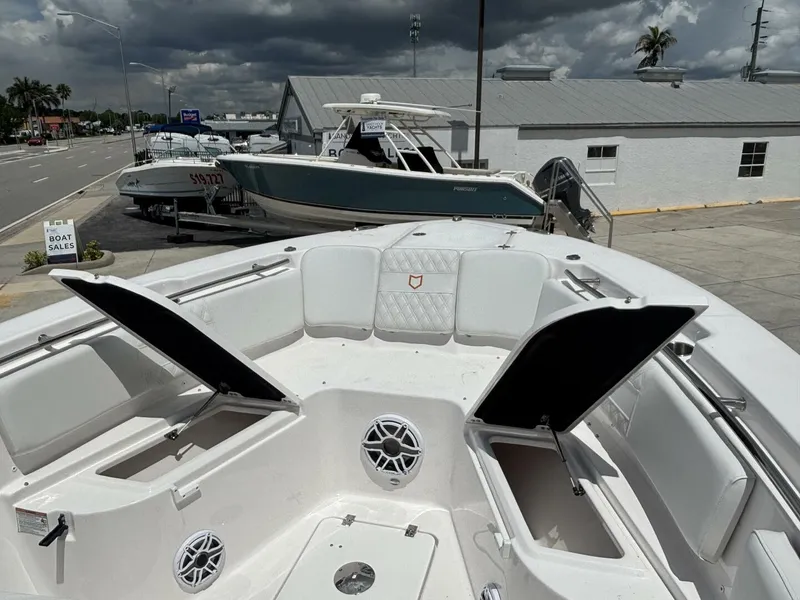 Slide: The Image of Sea Fox 288 Commander 2026 - 5425749