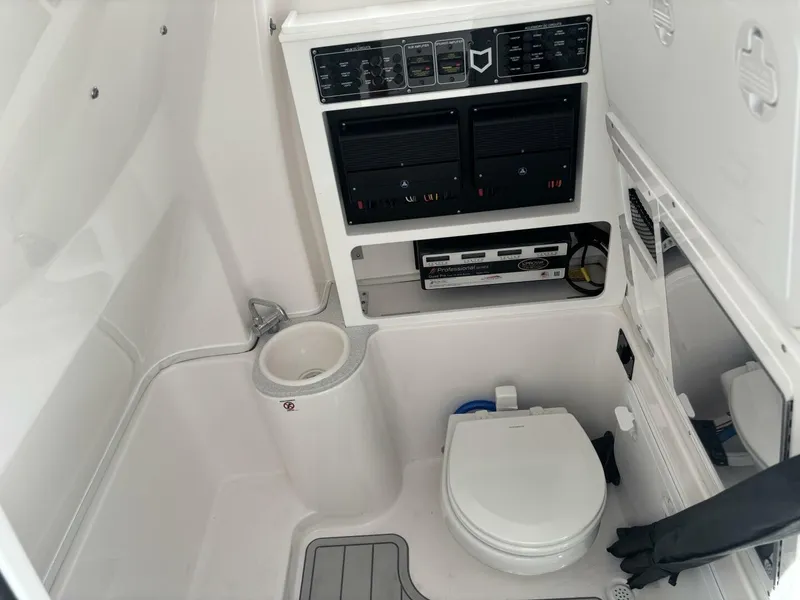 Slide: The Image of Sea Fox 288 Commander 2026 - 5425680