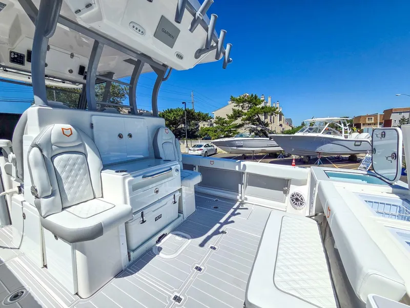 Slide: The Image of Sea Fox 368 Commander 2026 - 5583310