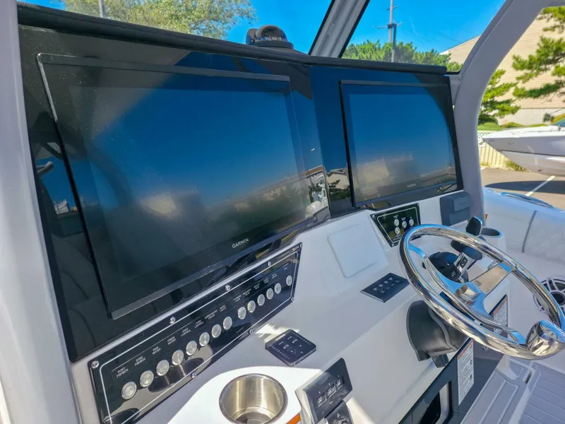 Slide: The Image of Sea Fox 368 Commander 2026 - 5583321