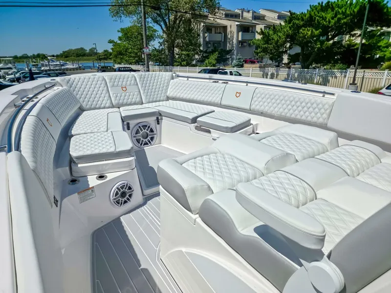 Slide: The Image of Sea Fox 368 Commander 2026 - 5583334