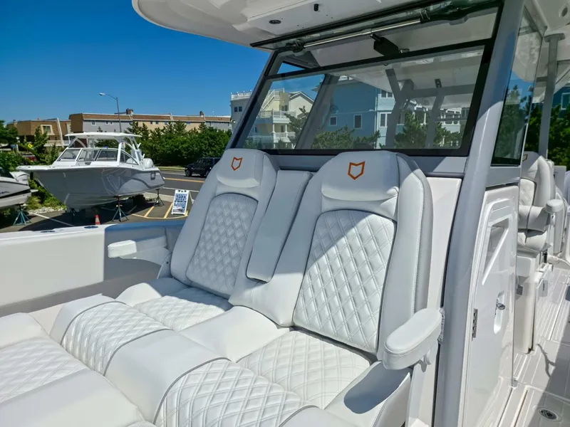 Slide: The Image of Sea Fox 368 Commander 2026 - 5583337