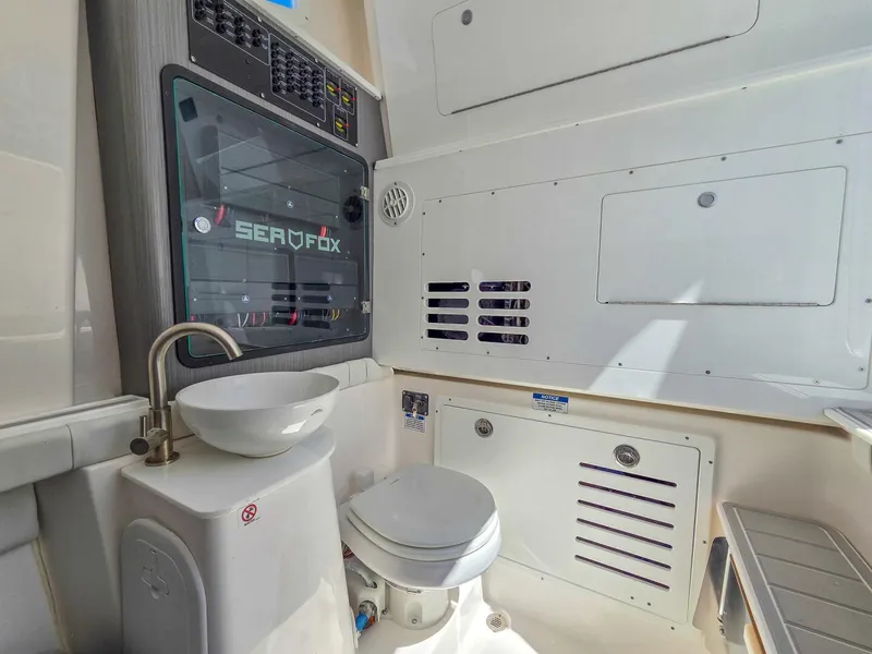 Slide: The Image of Sea Fox 368 Commander 2026 - 5583332