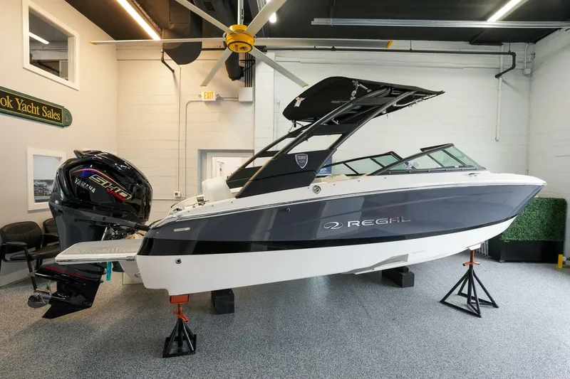 Slide: The Image of Regal LX2 2025 - 5350932