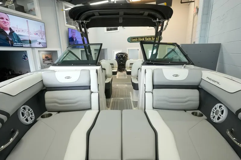 Slide: The Image of Regal LX2 2025 - 5350953