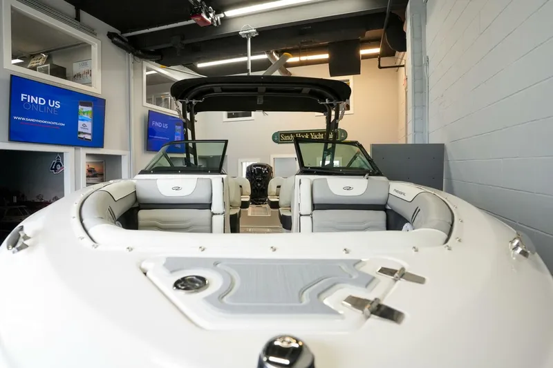 Slide: The Image of Regal LX2 2025 - 5350937