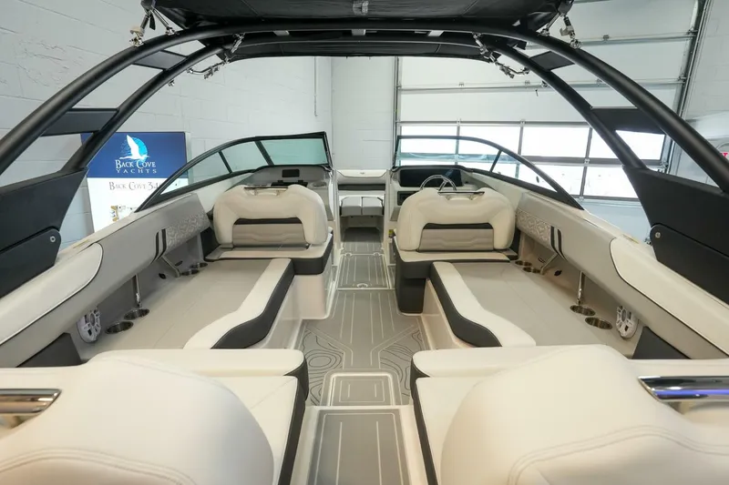 Slide: The Image of Regal LX2 2025 - 5350945