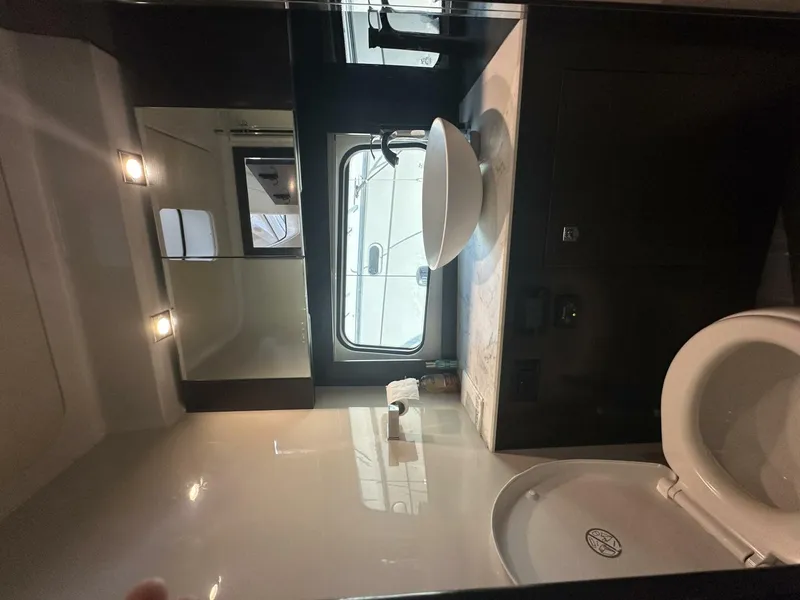 Slide: The Image of Cruisers Yachts 390 Express Coupe 2017 - 5367582