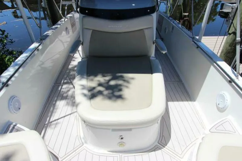 Slide: The Image of Boston Whaler 270 Dauntless 2017 - 5236175