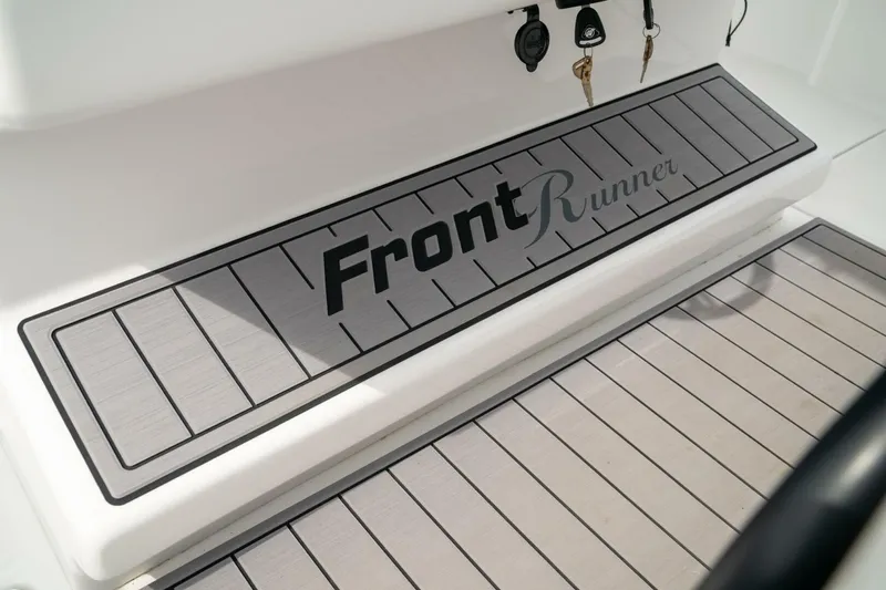 Slide: The Image of Front Runner 33 2026 - 5236676