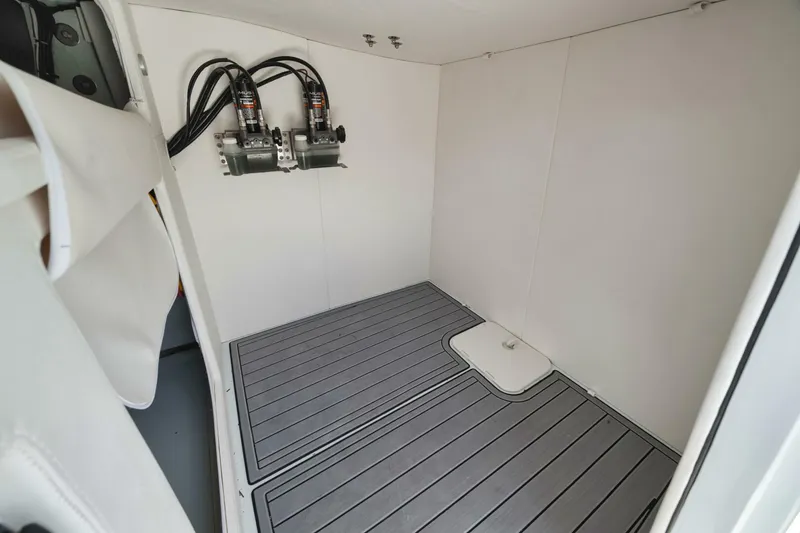 Slide: The Image of Front Runner Catamaran 2026 - 5236962