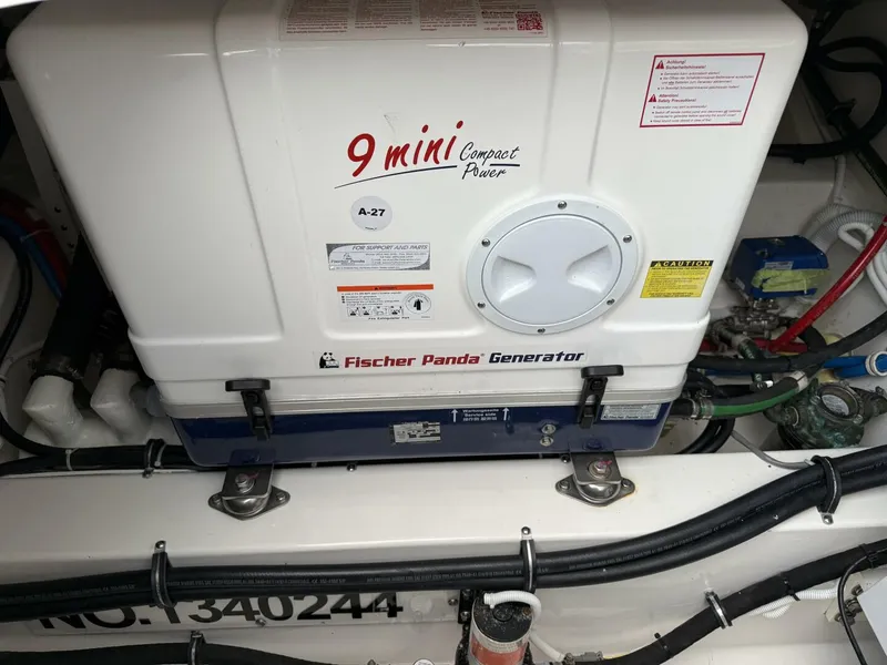 Slide: The Image of Tiara 43 LS 2023 - 5396357