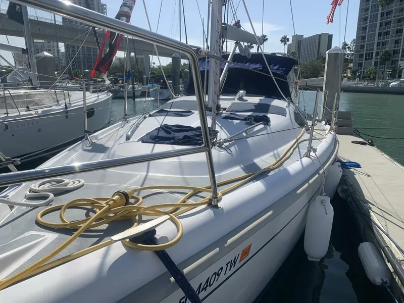 Slide: The Image of Hunter 380 1999 - 5249049