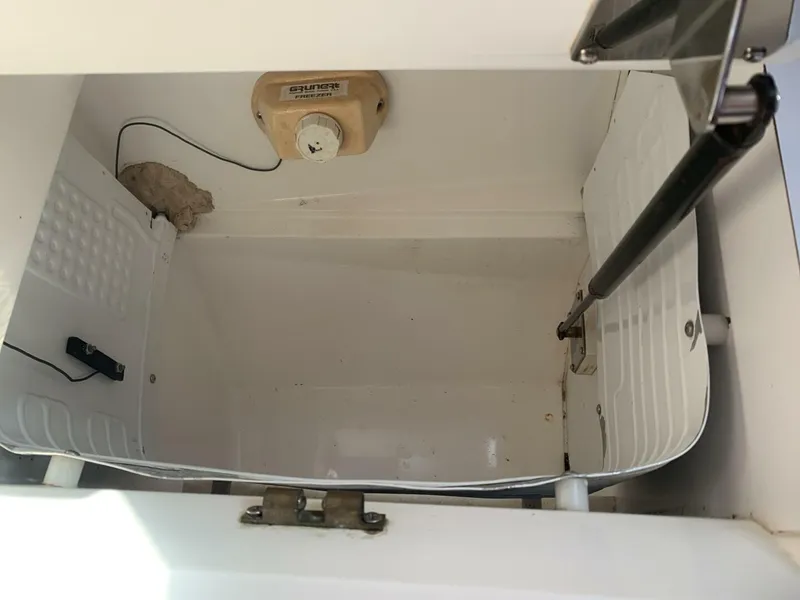 Slide: The Image of Hunter 380 1999 - 5249089