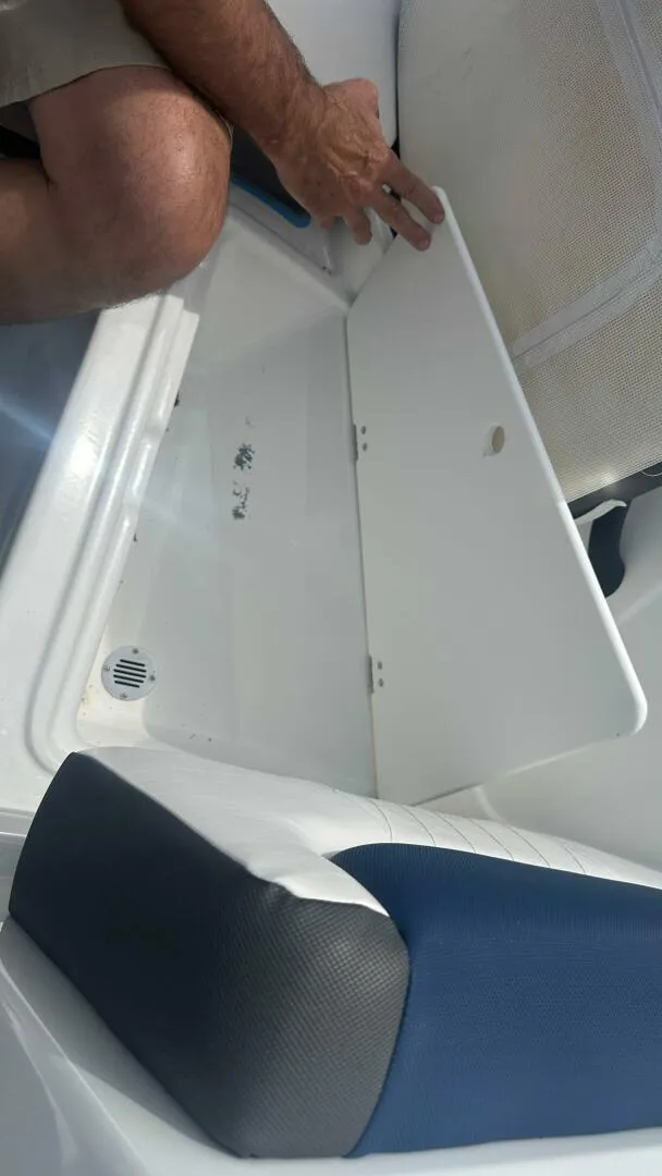 Slide: The Image of 1024 Bella Bay Bow Locker - 5255262