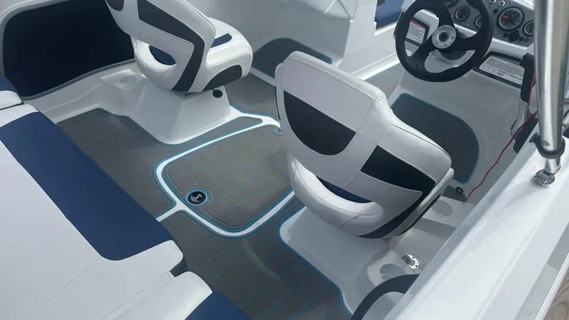 Slide: The Image of 1010 Bella Bay New Flooring - 5255254