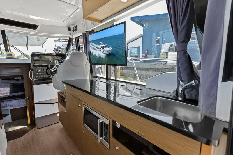 Slide: The Image of Jeanneau NC 1095 Fly 2020 - 5240110