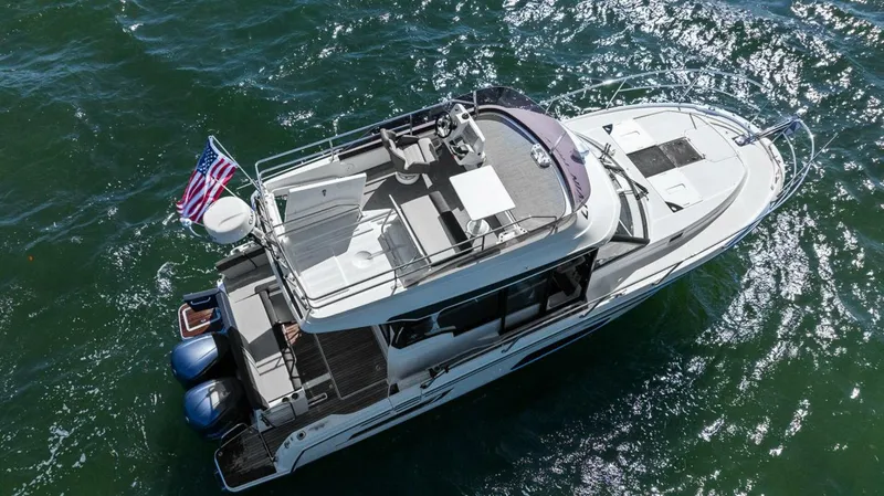 Slide: The Image of Jeanneau NC 1095 Fly 2020 - 5240079