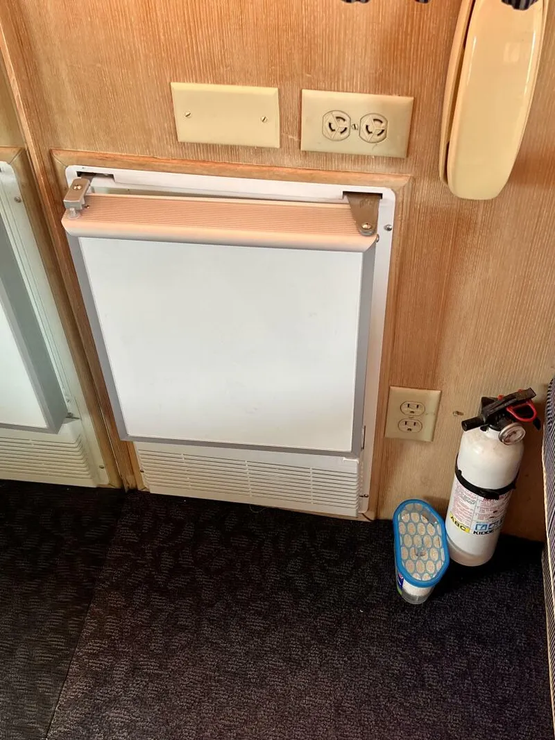 Slide: The Image of Hatteras Convertible 1988 - 5378464