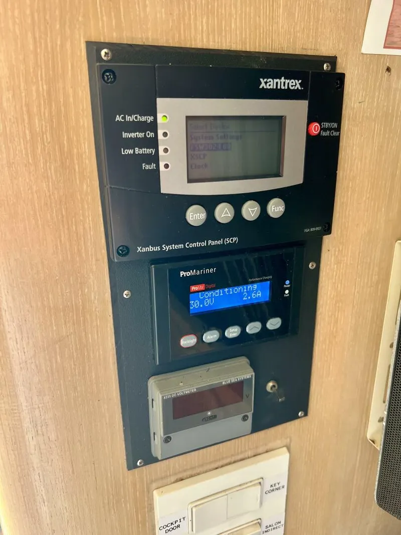 Slide: The Image of Hatteras Convertible 1988 - 5378465