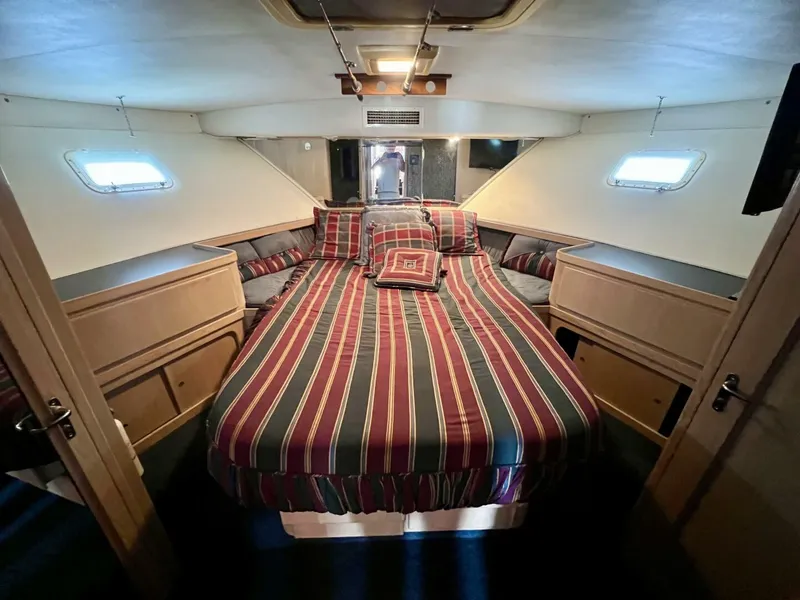 Slide: The Image of Hatteras Convertible 1988 - 5378468