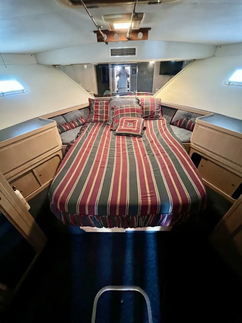 Slide: The Image of Hatteras Convertible 1988 - 5378469