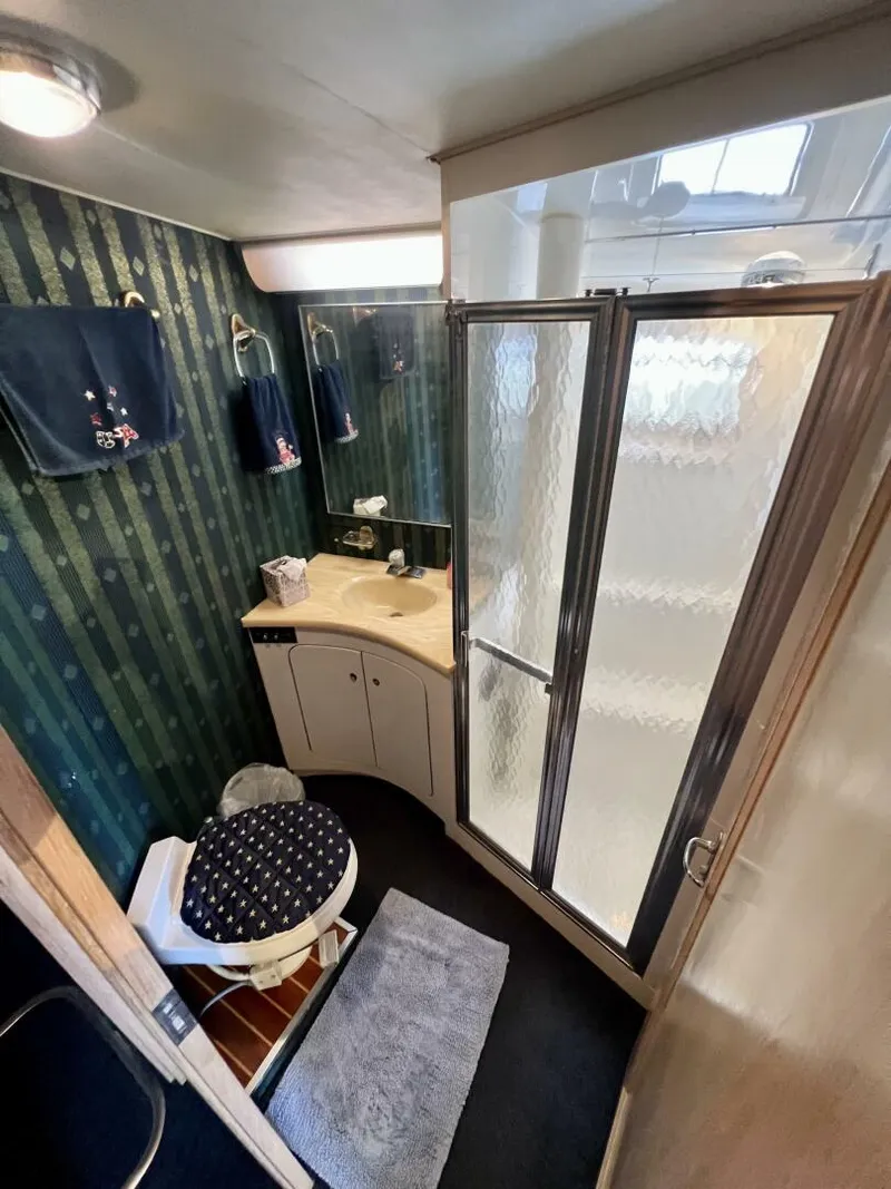 Slide: The Image of Hatteras Convertible 1988 - 5378470