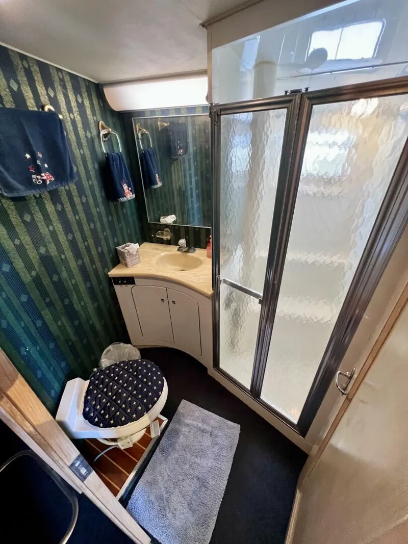 Slide: The Image of Hatteras Convertible 1988 - 5378472