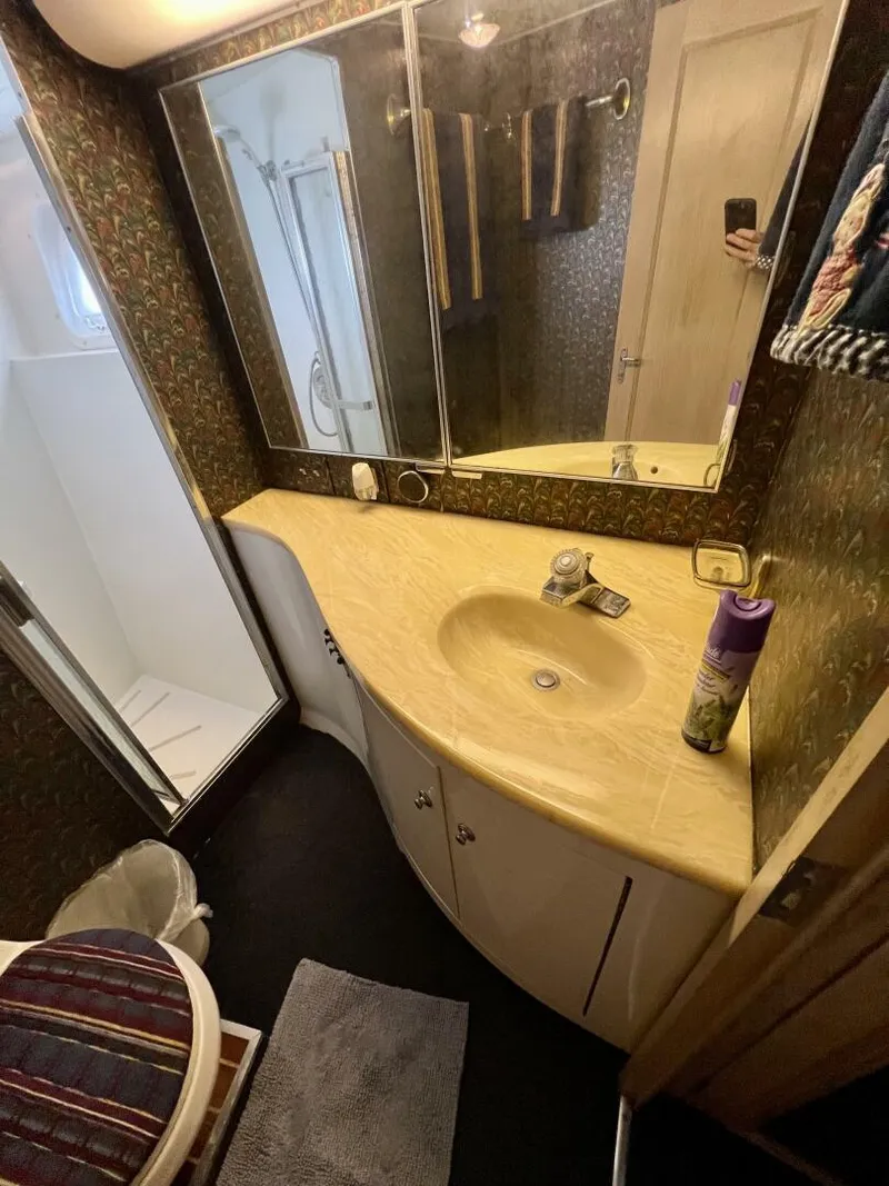 Slide: The Image of Hatteras Convertible 1988 - 5378474