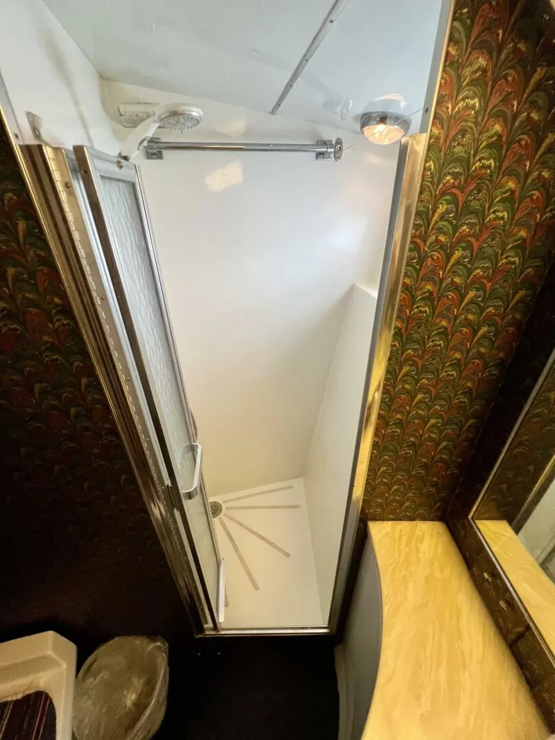 Slide: The Image of Hatteras Convertible 1988 - 5378475